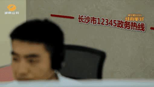 DƬ
